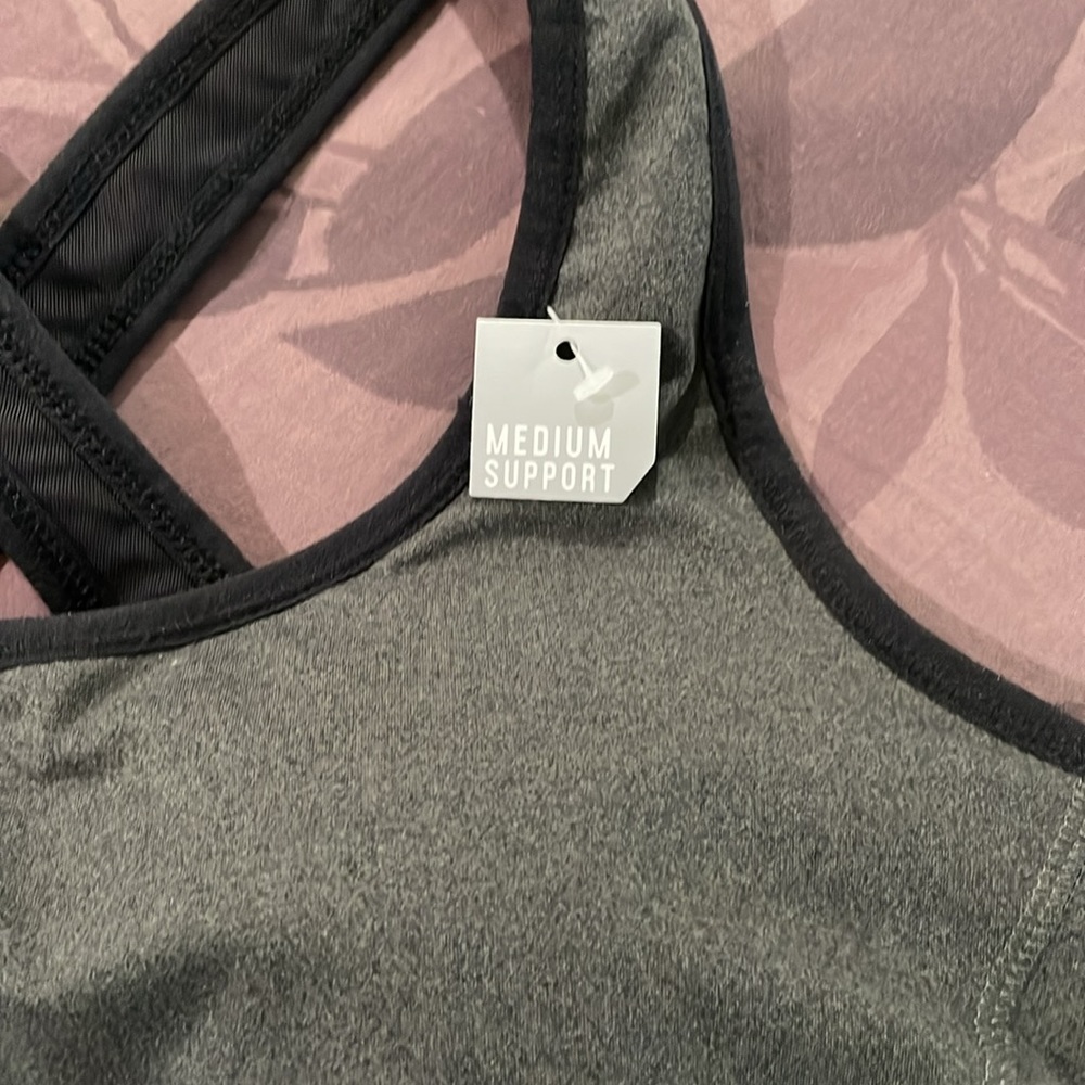 NWT, DSG, women’s medium sports bra, size large - Picture 3 of 7